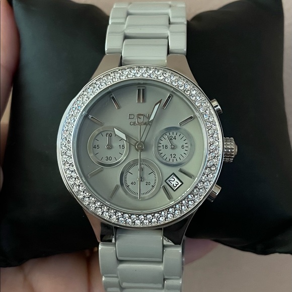 DKNY Gray Ceramic Watch - Picture 2 of 4